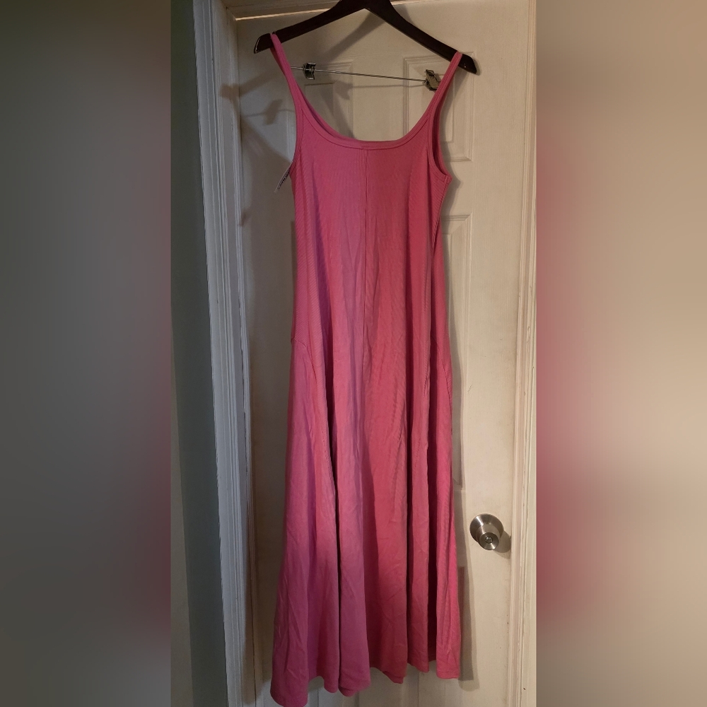 Old Navy Pink Maxi Dress - Picture 3 of 4